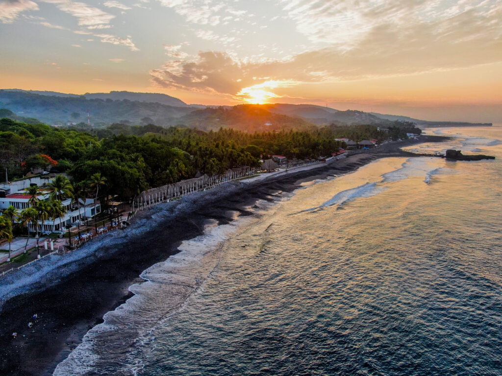 Los ingresos de turismo en El Salvador han crecido 168% frente a 2019, según ONU Turismo