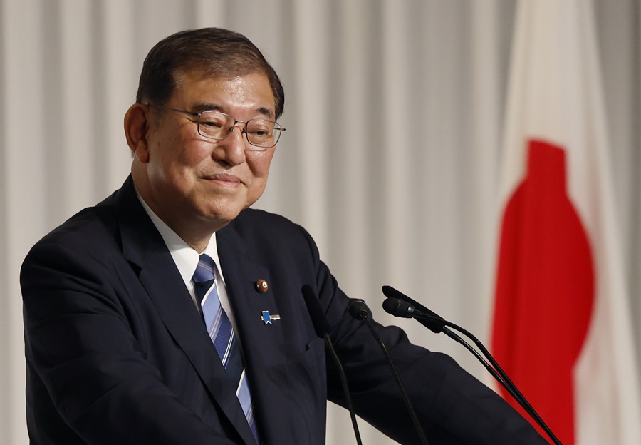 Shigeru Ishiba en una comparecencia ante la prensa en Tokio este viernes tras ser elegido líder del partido gobernante de Japón, el Partido Liberal Democrático (PLD)