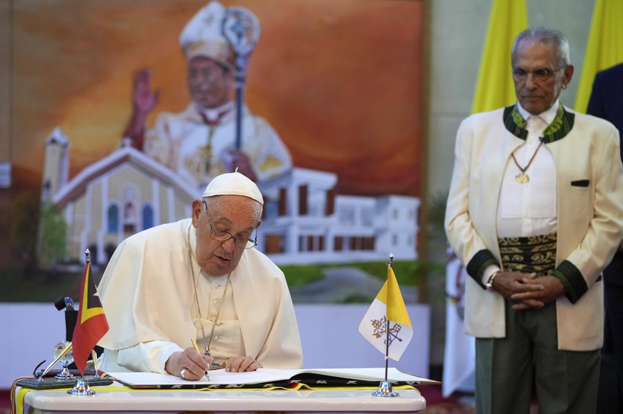 El papa visita Timor Oriental