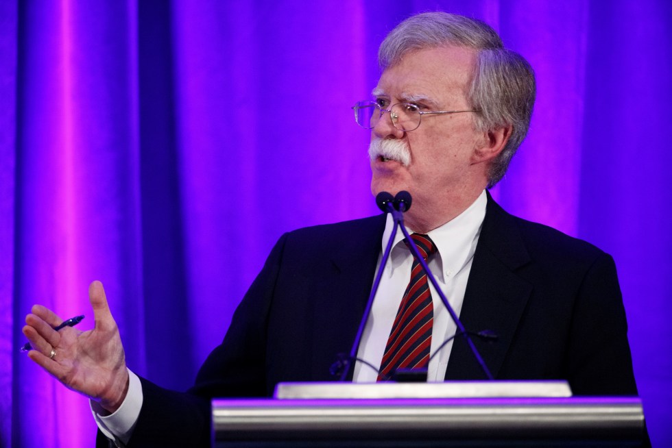 John Bolton, exconsejero de Seguridad Nacional de Donald Trump en la Casa Blanca, en una fotografía de archivo. EFE/Shawn Thew