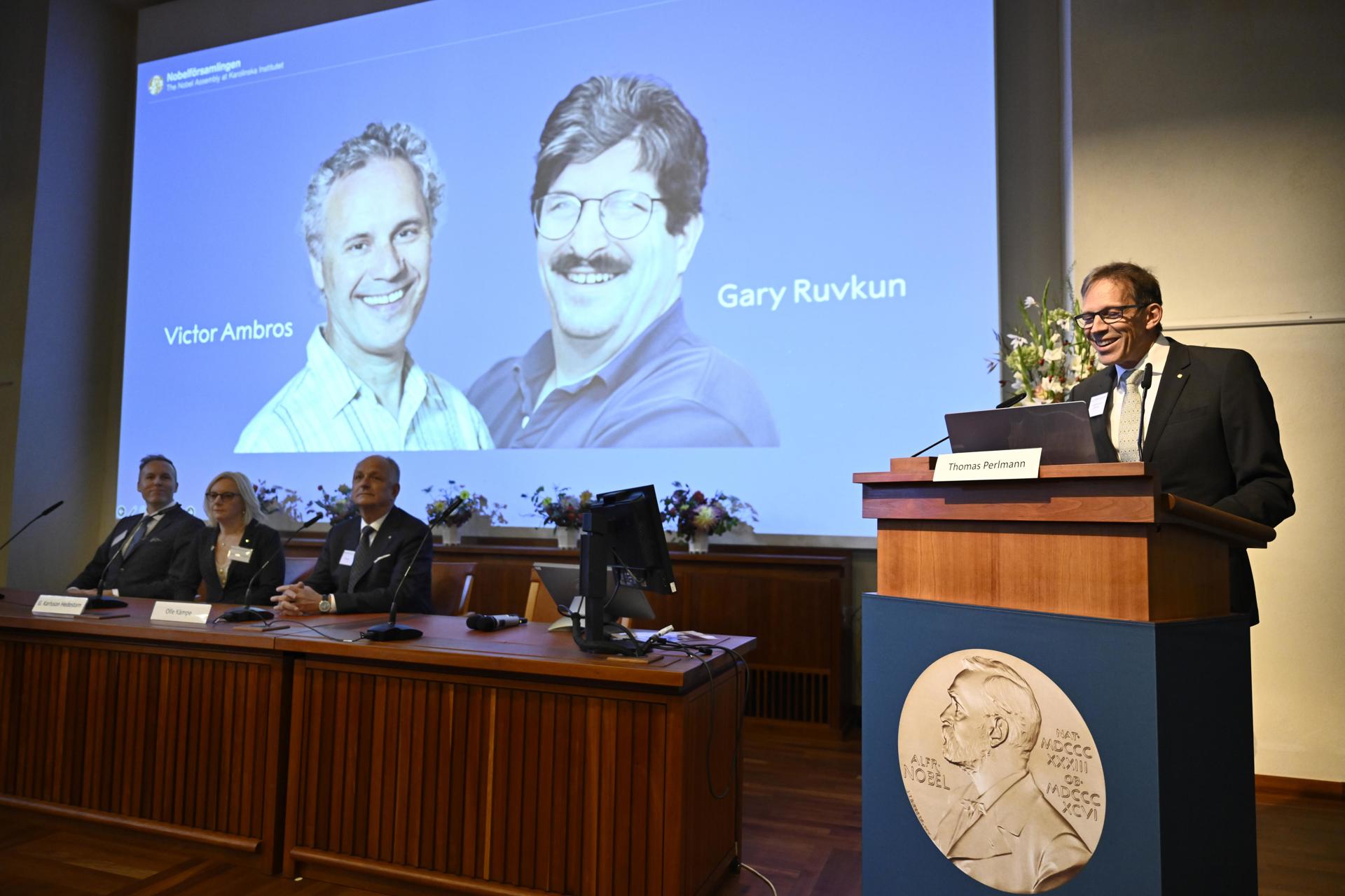 Dan Nobel de Medicina a Ambros y Ruvkun por descubrir microARN