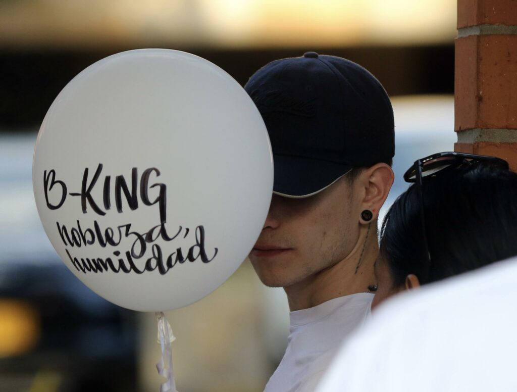 3349087ad13c956e57845988c96f54c6dea58efcw-1024x776-1 Despiden al cantante B King, asesinado en México, en un funeral con globos y palomas blancas - 3349087ad13c956e57845988c96f54c6dea58efcw-1024x776