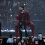 Congresista propone inglés como idioma oficial ante la polémica por Bad Bunny