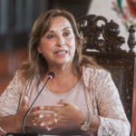 El gobierno de la presidenta Dina Boluarte en Perú pende de un hilo El gobierno de la presidenta Dina Boluarte en Perú pende de un hilo