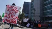Foto ilustrativa de la nota titulada: Por segundo día consecutivo, empleados del SAT exigen con bloqueos mejoras salariales