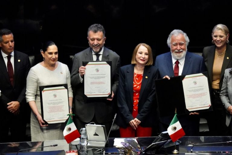 f768x1-232383_232510_5050