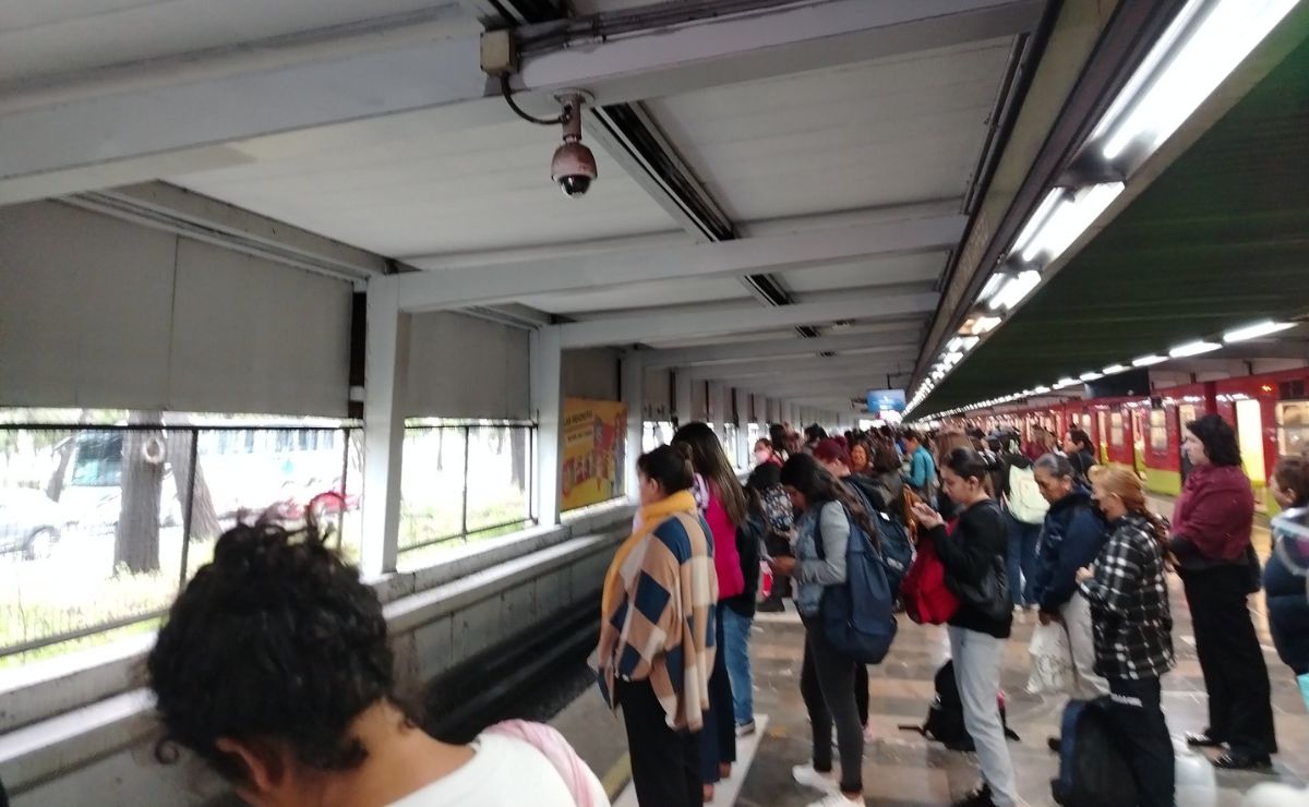 Metro CDMX hoy 6 de octubre, ¿qué líneas presentan servicio lento?