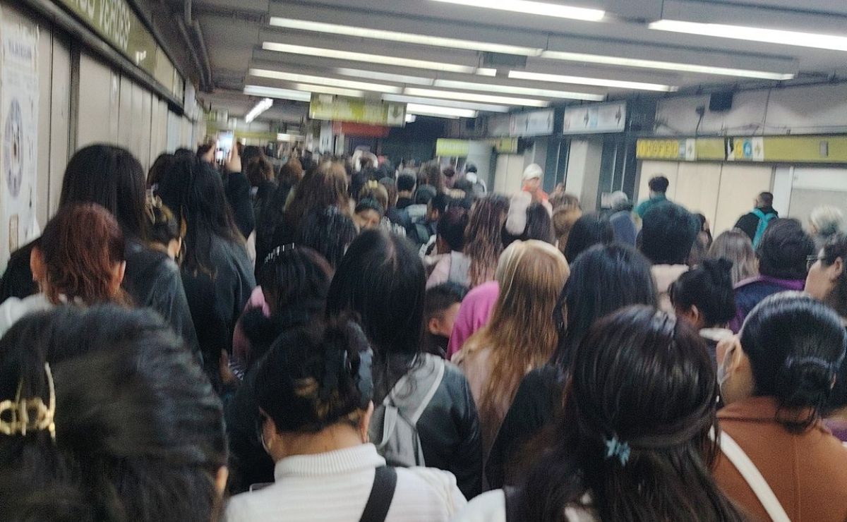 Lluvias y revisión de trenes retrasan el servicio en el Metro CDMX