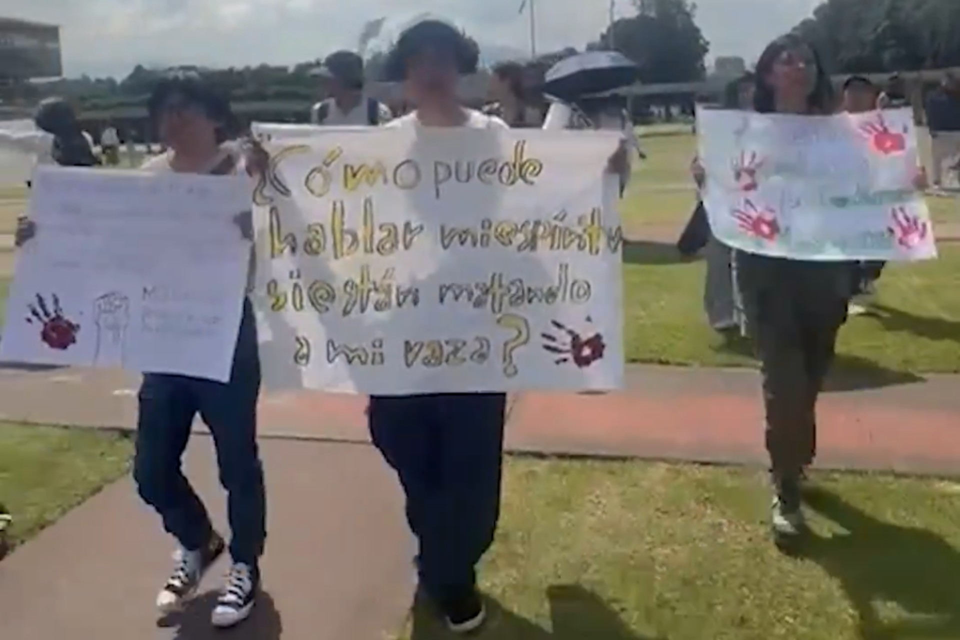 manifestacion-las-islas-unam-cch-sur-asesinato-estudiante CCH Sur y UNAM acuerdan reforzar seguridad tras ataque de alumno - manifestacion-las-islas-unam-cch-sur-asesinato-estudiante