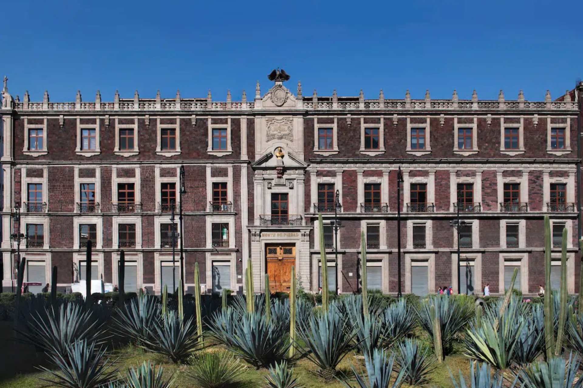 Estalla huelga en el Nacional Monte de Piedad: ¿qué ocurre con objetos empeñados?