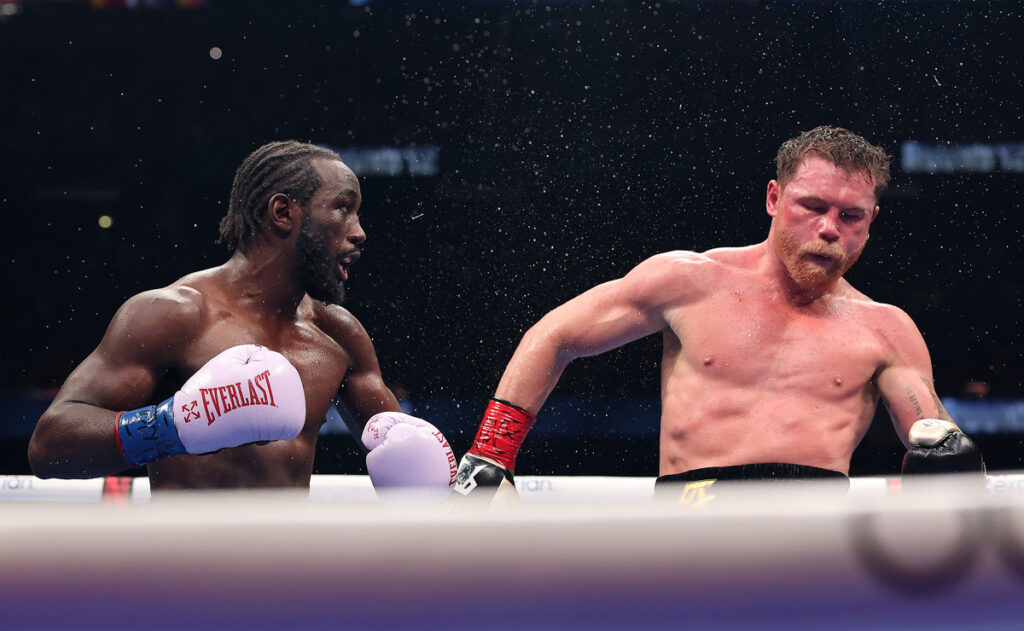 Crawford: la grandeza de un genio que desafía el tiempo - terence-crawford-en-su-pelea-contra-canelo-alvarez-1024x631