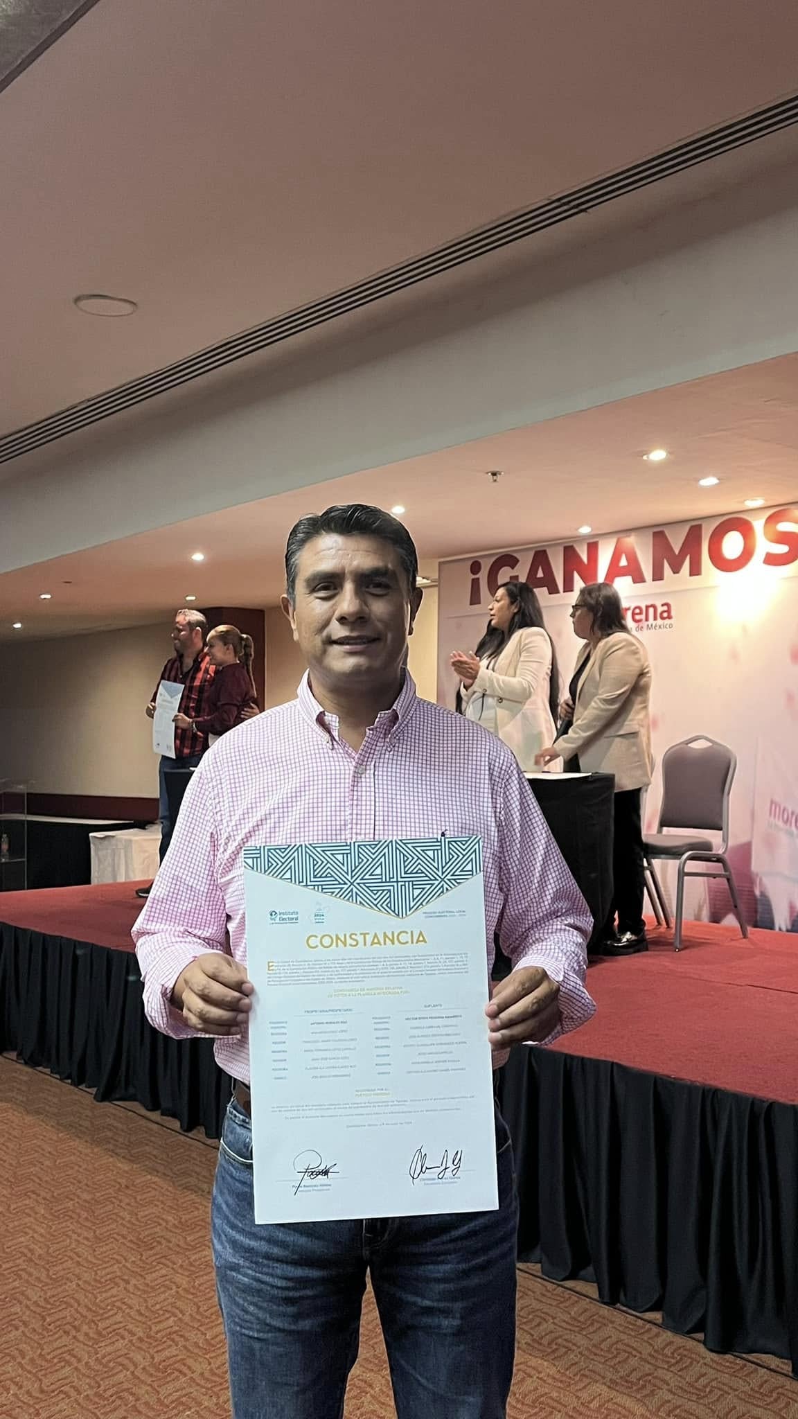 uy72g4maorehhfqjg7da4cdfqe ¿Quién es Antonio Morales Díaz?