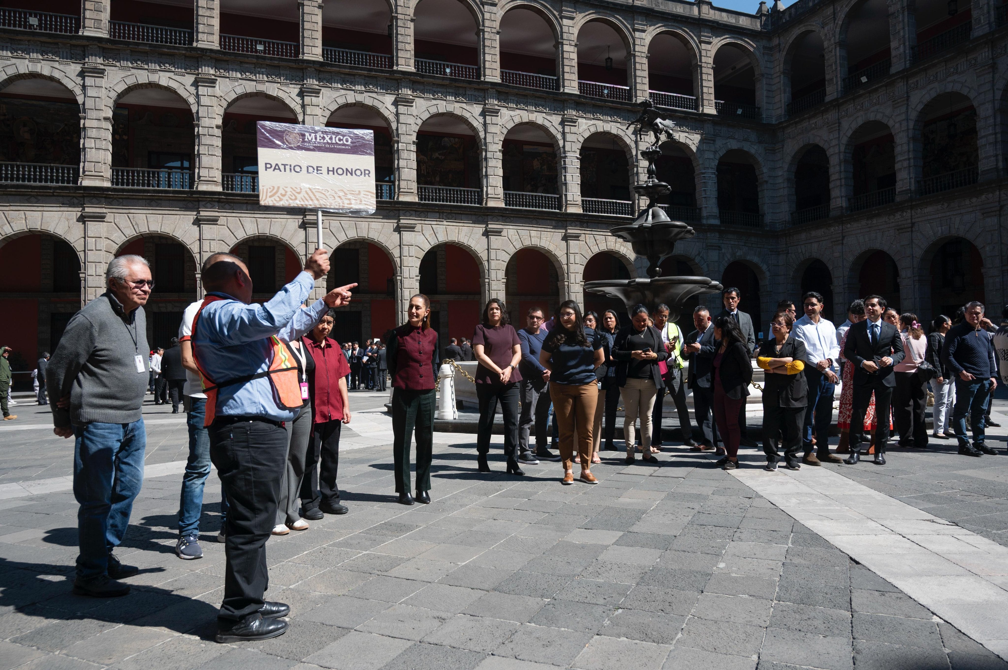ycepaggilff45gdcqqoa25hrga Claudia Sheinbaum encabeza simulacro de este 18 de febrero en Palacio Nacional