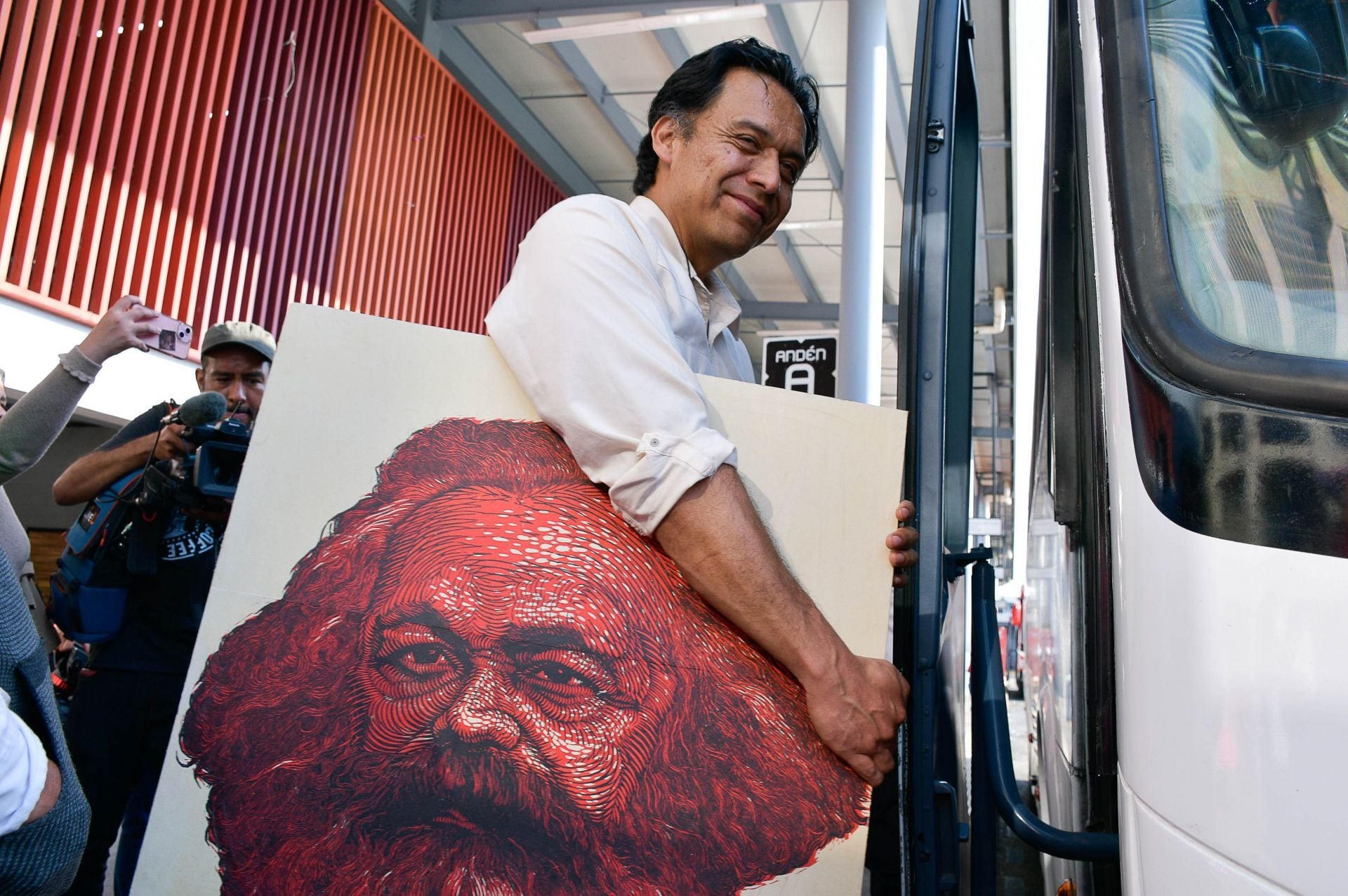 ypq5iaiwdbcu3btta5yvopzr3i Marx Arriaga recibe oficio de destitución en la SEP