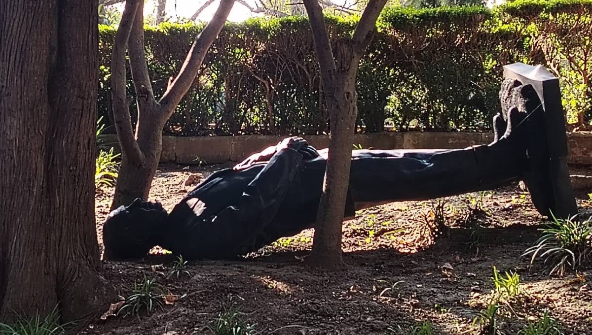 4ki3uoxqrzbnjjet6luahqibu4 Estatua de Felipe Calderón en Los Pinos