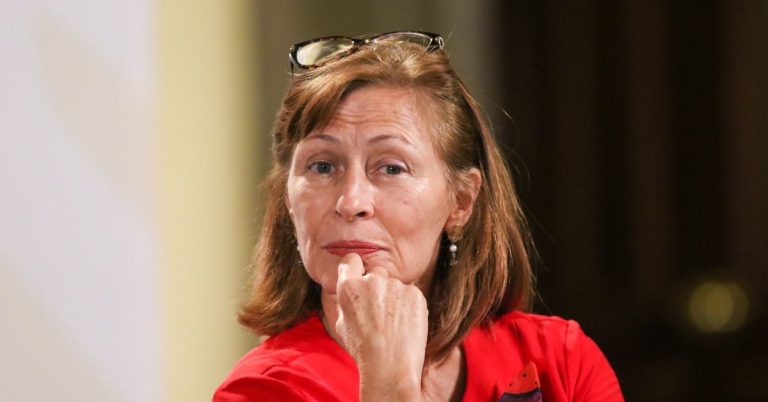 a6kj6alqo5adjpvu6nxau2j6ee