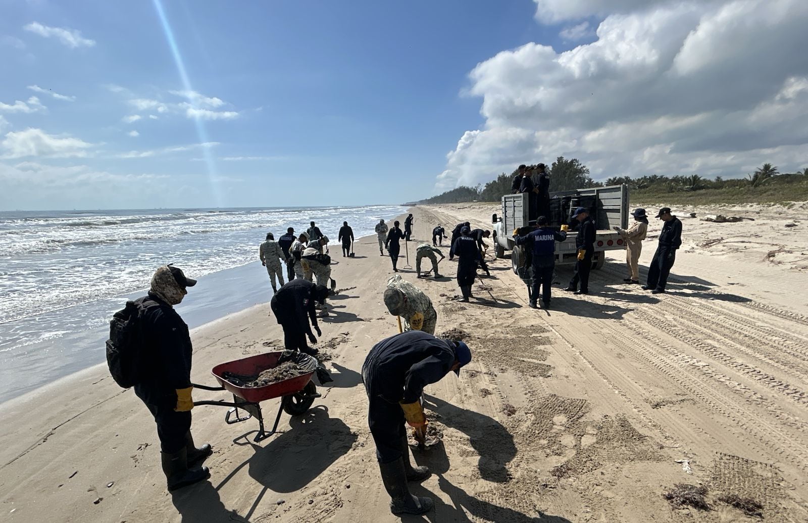 avlx7uell5hytly3ykgzp7a7hi-1 Semar, Pemex y Profepa atienden derrame de hidrocarburos en Veracruz y Tabasco