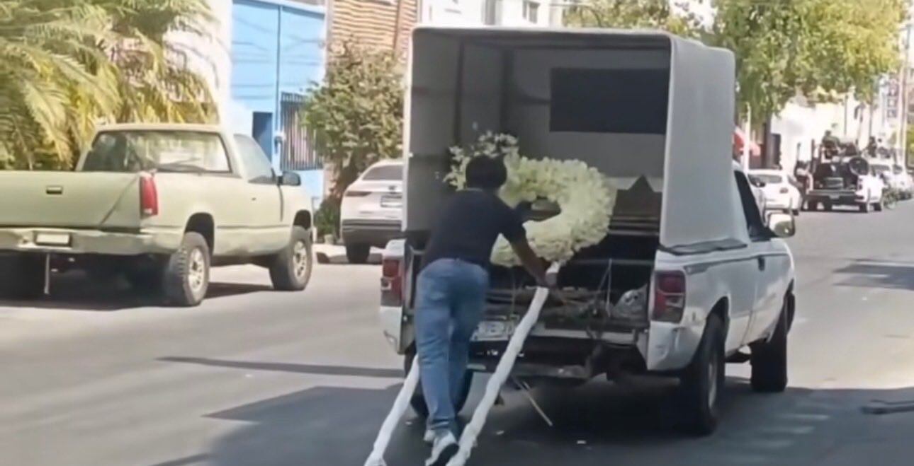 bmnhlacebzdb5dnpdswqzbctpy Sorprenden coronas de flores en el funeral de El Mencho