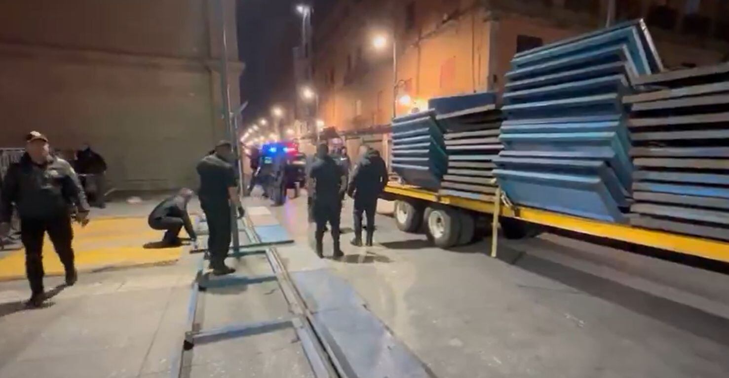 CNTE anuncia paro de 72 horas y blindan Palacio Nacional