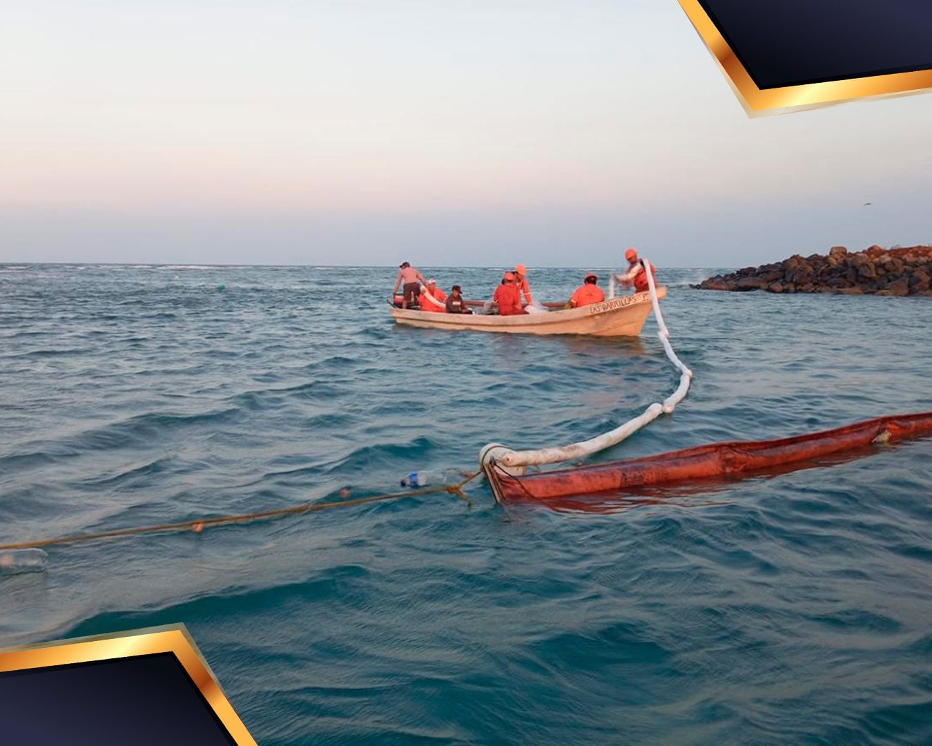 t7snzihdijcvrdcxn5agkdoslm-1 Semar participa en acciones de monitoreo por derrame en Veracruz y Tabasco