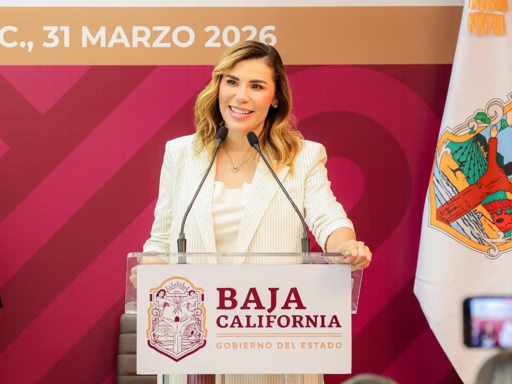 La gobernadora Marina del Pilar critica a Jaime Bonilla por emitir acusaciones sin evidencia.