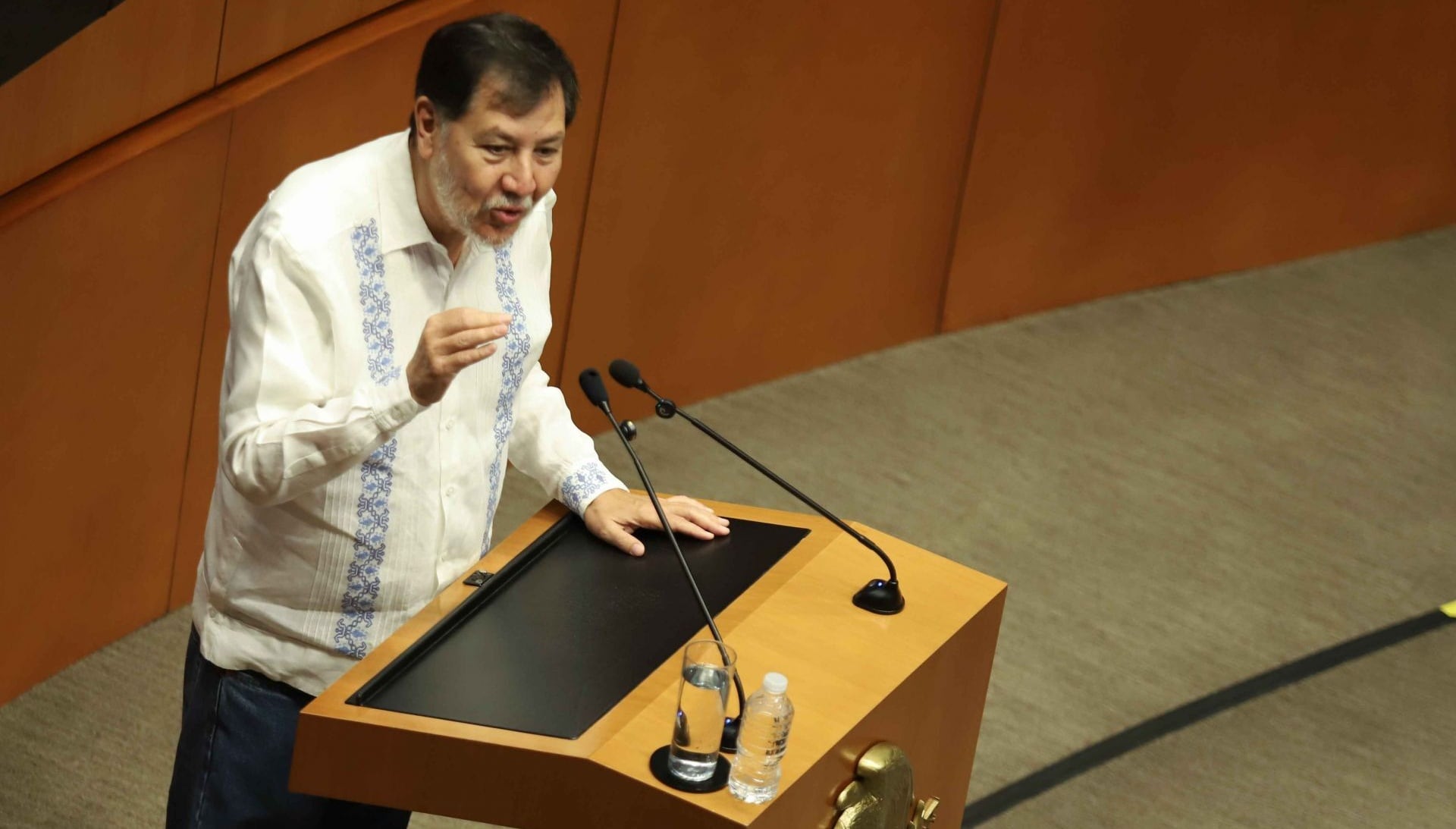 Gerardo Fernández Noroña en el Senado de la República