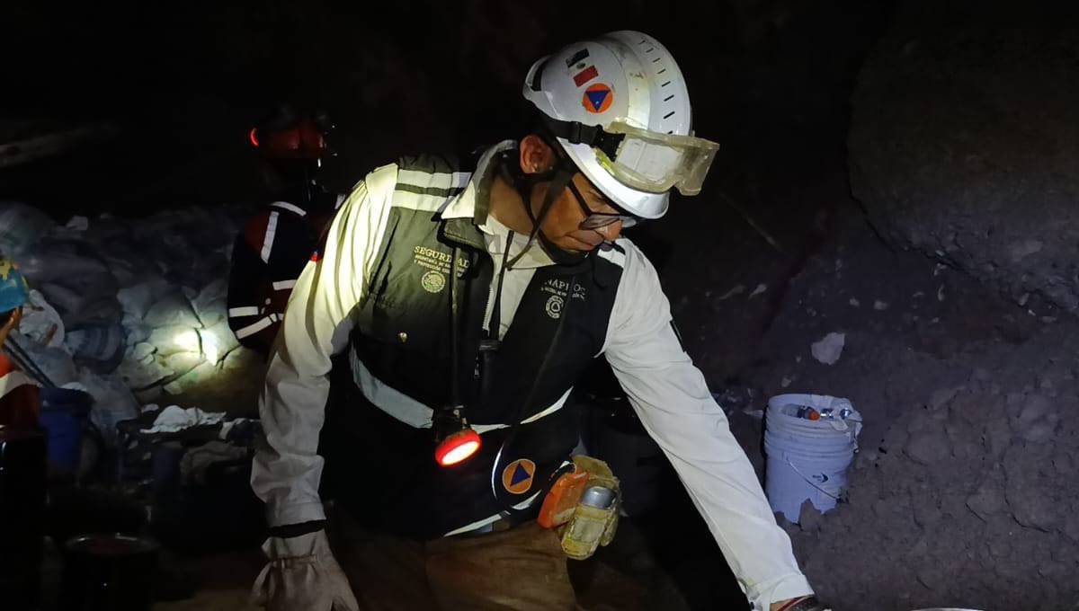 Trabajos de búsqueda en mina Santa Fe