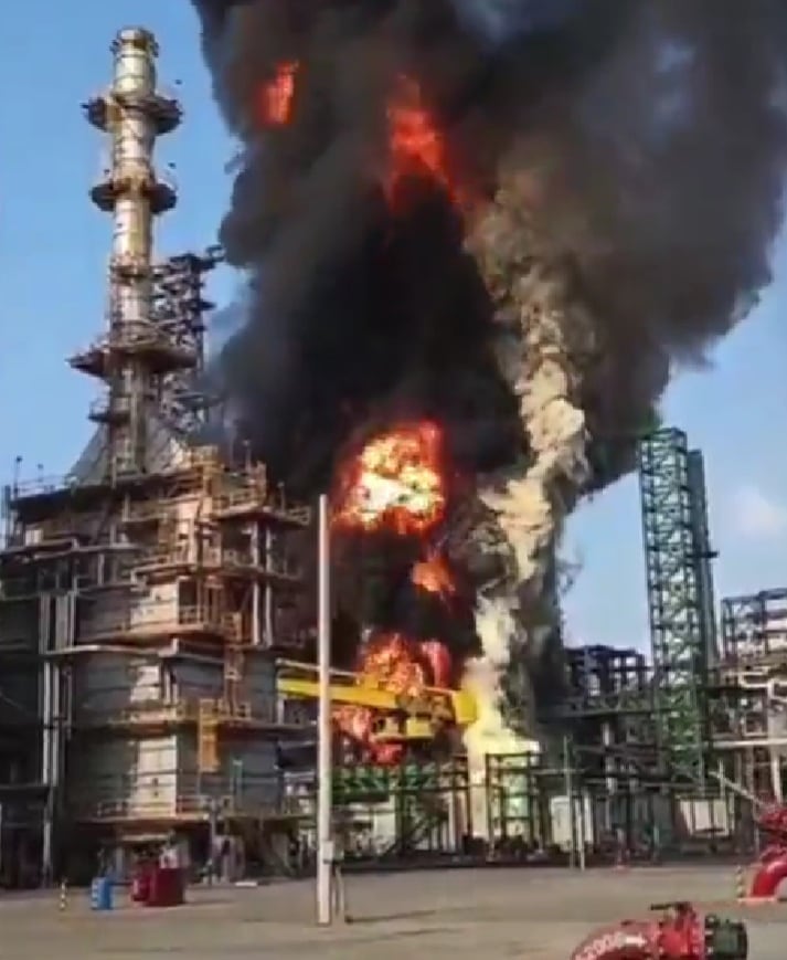sk6qxywn4ze2pgpk6mskgpojxu-1 incendio en Dos Bocas