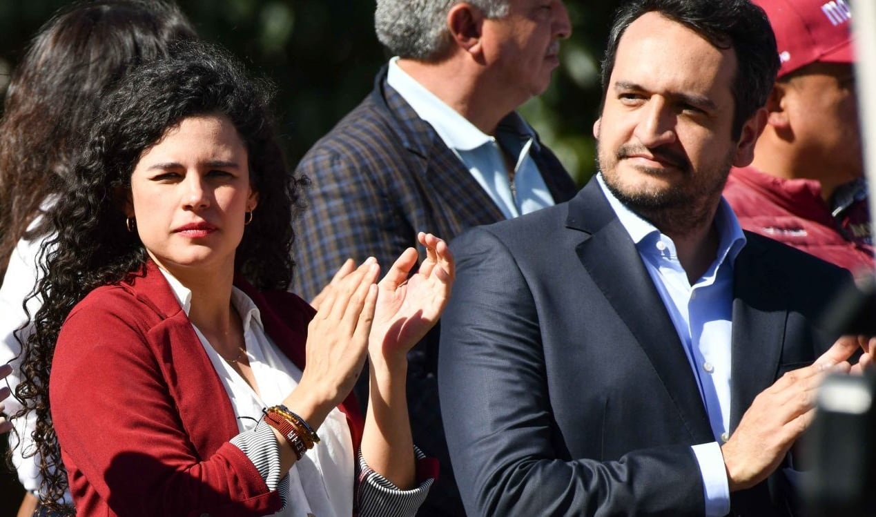 Andrés Manuel López Beltrán y Luisa Alcalde