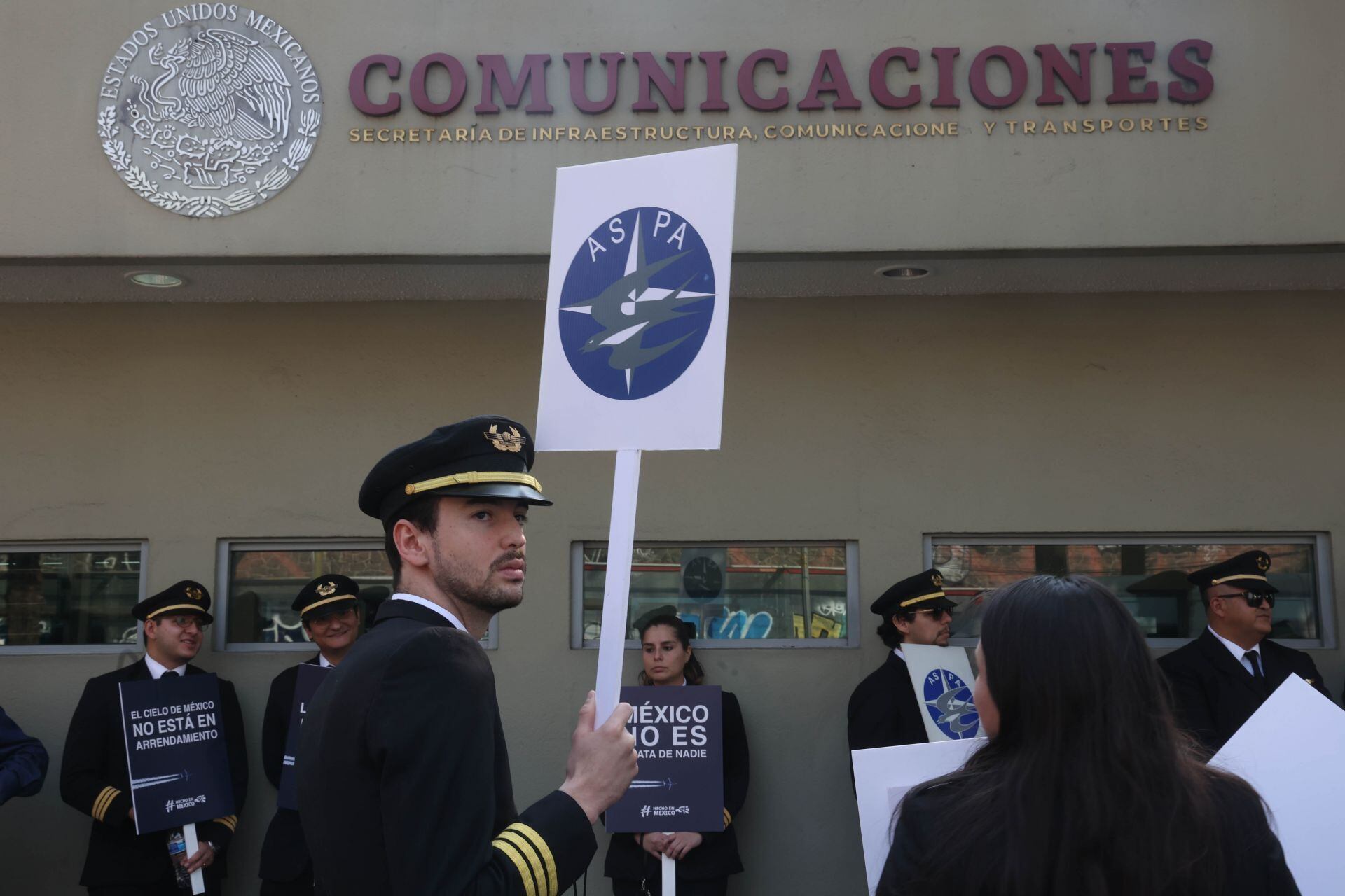 4dspe7kdevdq7c5twk3niuyqae ASPA respalda protesta de controladores aéreos afiliados a SINACTA