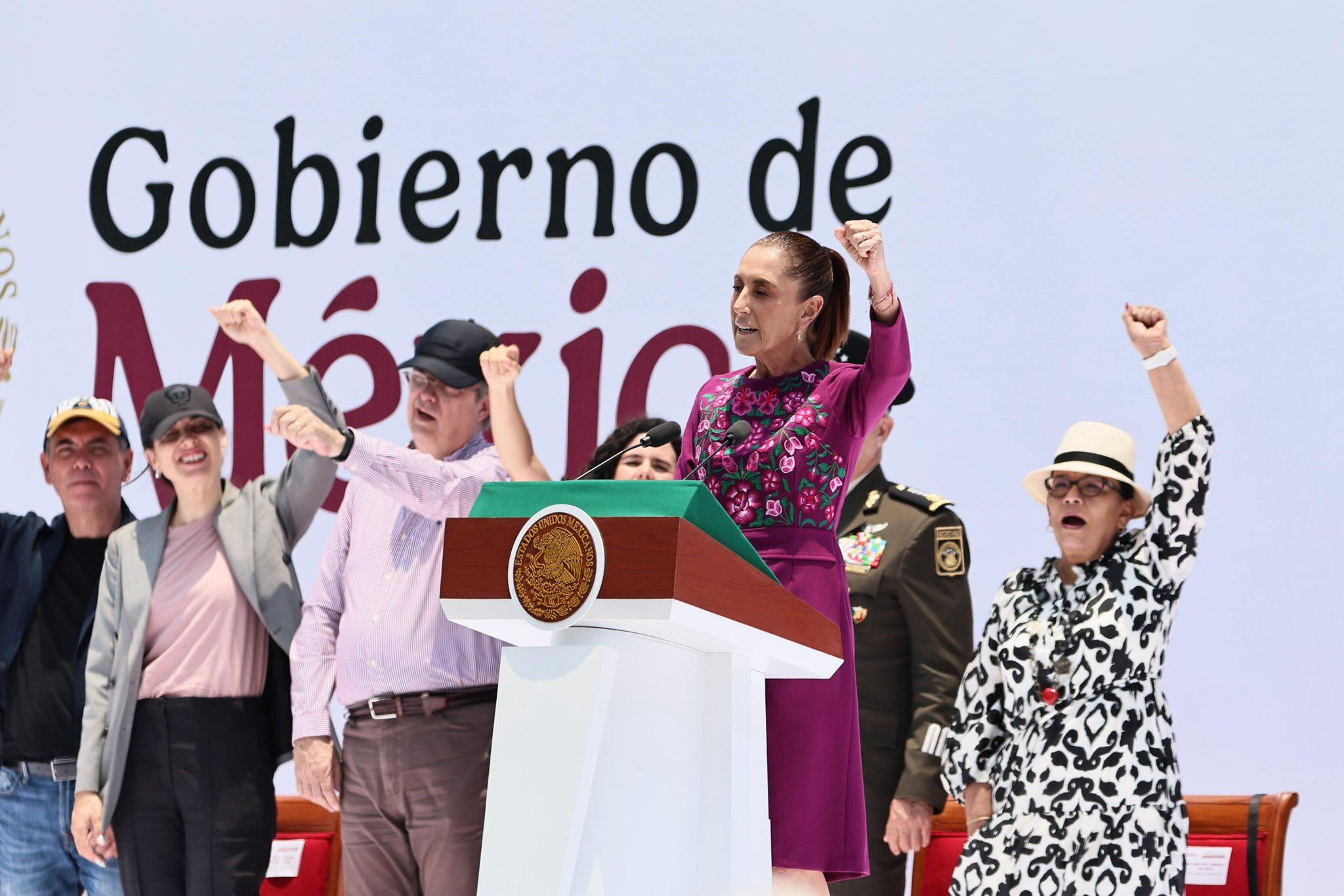 ht23jmilobgppoftk2kv7x7uhq Rosa Icela Rodríguez celebra segunda informe de Claudia Sheinbaum como presidenta.
