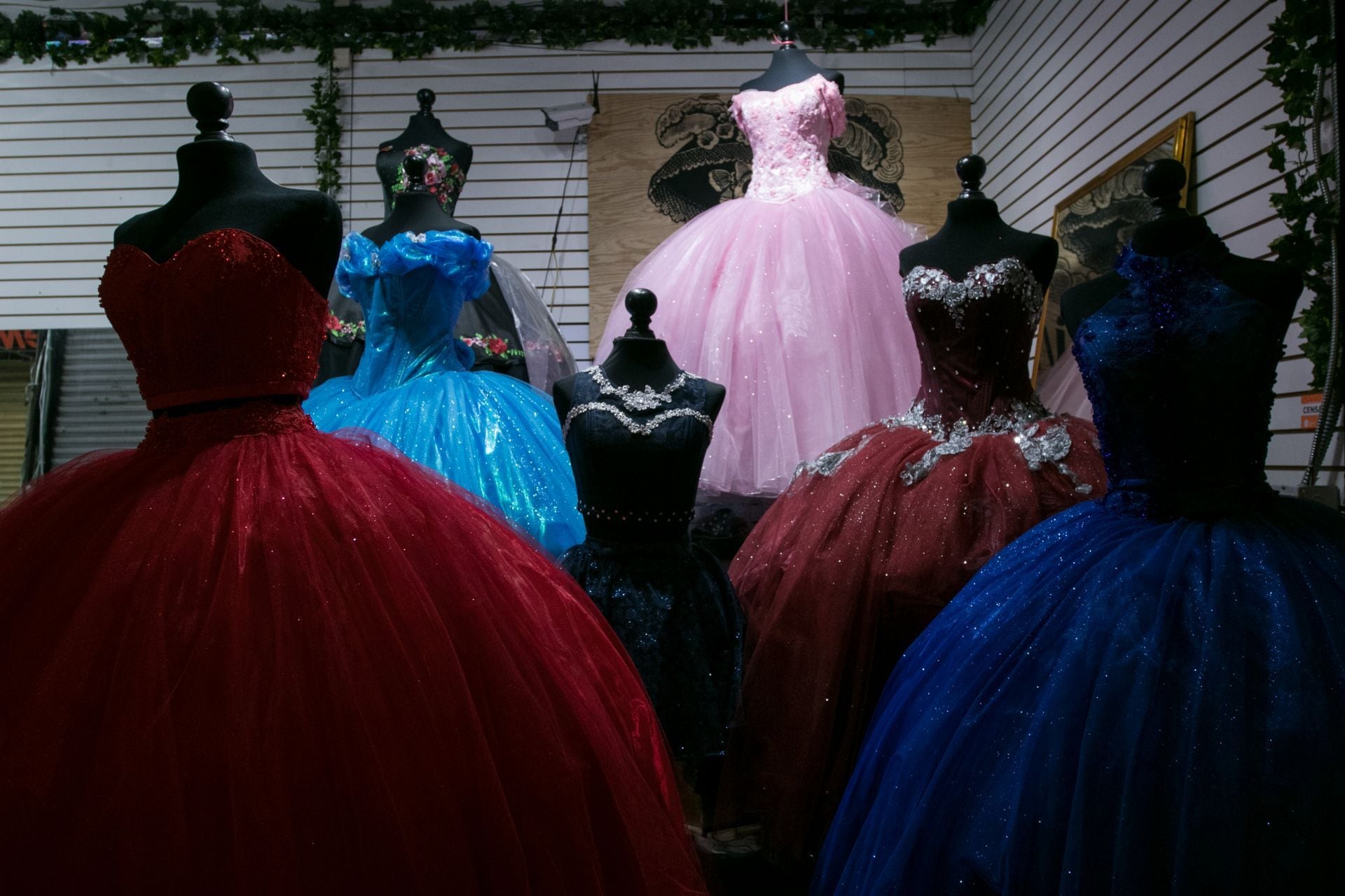 6qaztuxgmzg6xmm44wtcsoelwq Vestidos de XV años