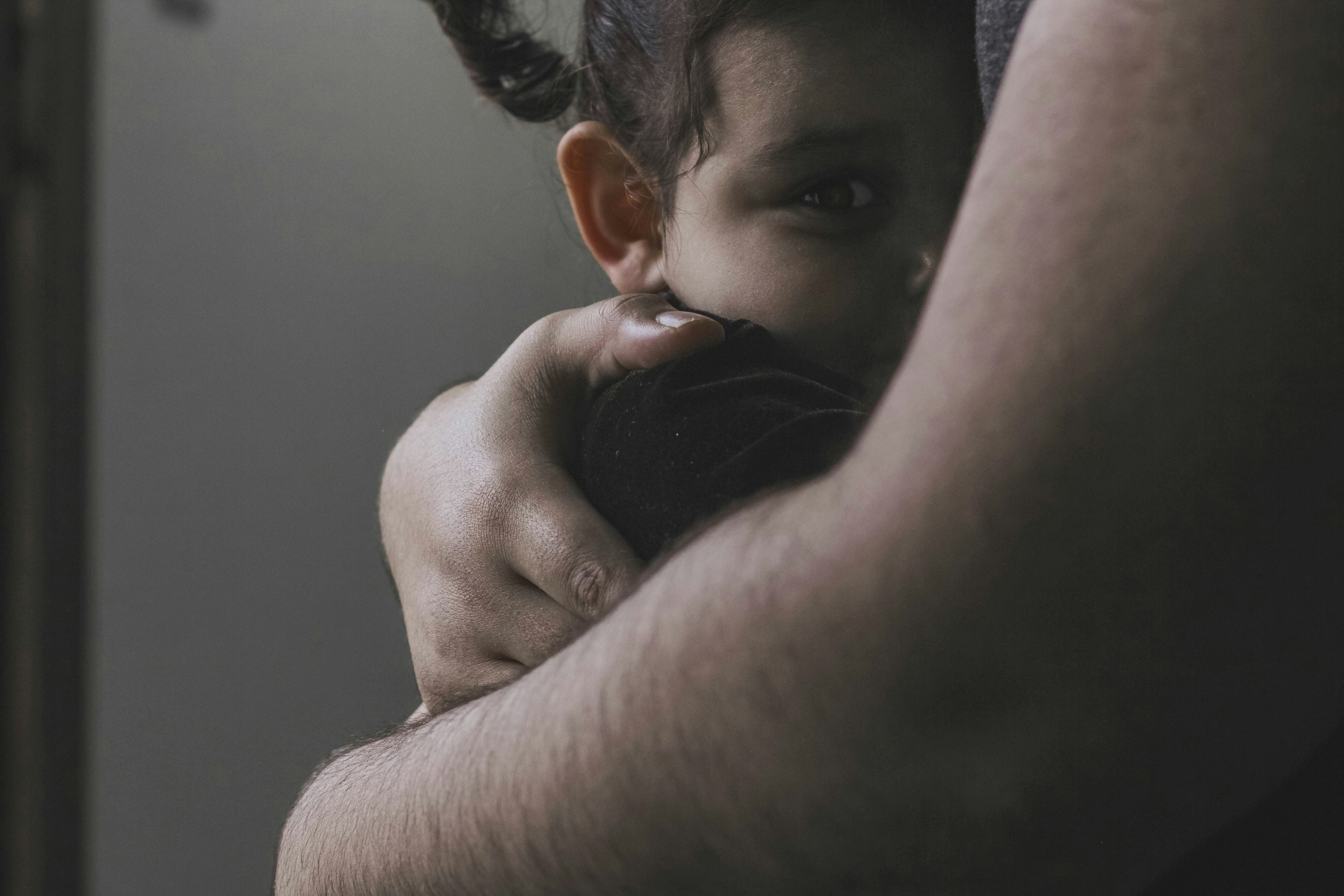 ¿Es delito ser novio de una menor de 18 años en México? Esto dice la ley
