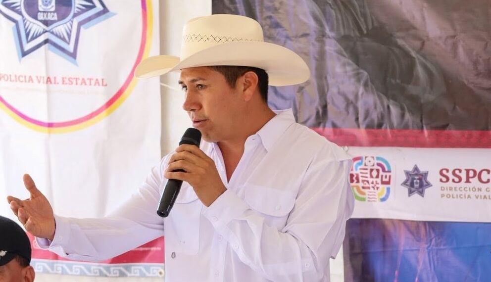 c65gbmjr7nhs7cbnglwbzilybu Isidro César Figueroa Jiménez, alcalde de Miahuatlán de Porfirio Díaz