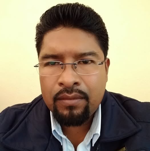 gdsqi2dq6fbkbfbaxdrmbchoru Proceso Columbo González González, maestro integrante de la CNTE.