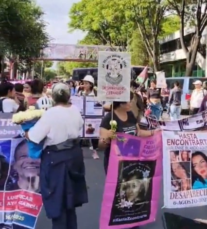 Protestas por desaparecidos previo al México vs Chequia