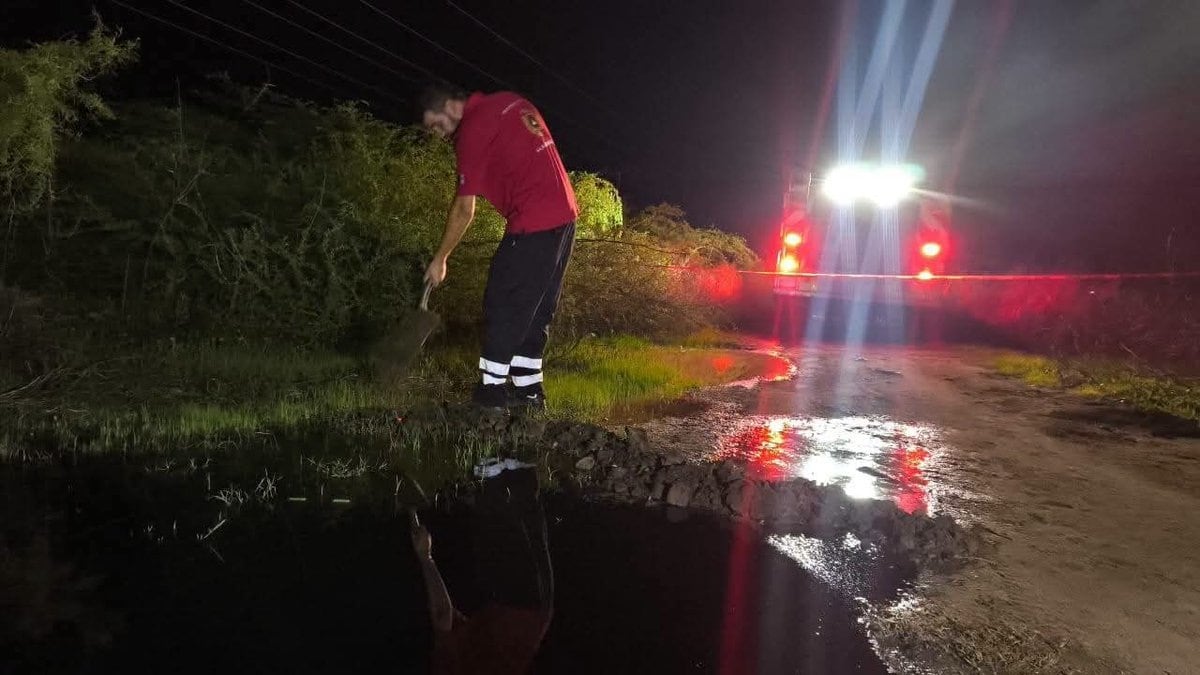 lst4lrj6vjerhhttk6g34t6uoy Protección Civil apoya tras fuga de combustóleo en refinería de Pemex en Salina Cruz