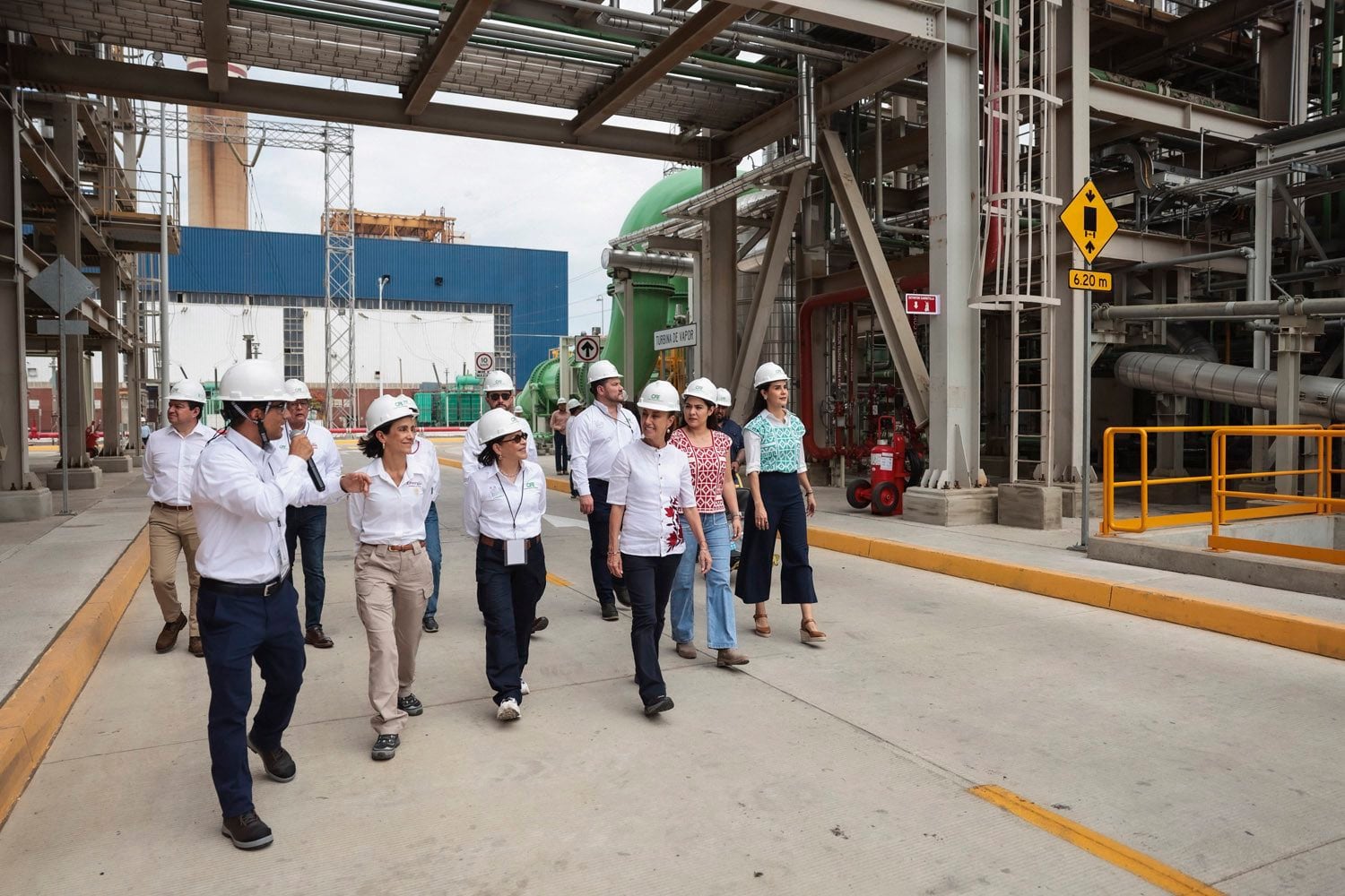 nimipq7hejggvggwtopacc3xna Claudia Sheinbaum inaugura central de ciclo combinado de CFE en Colima