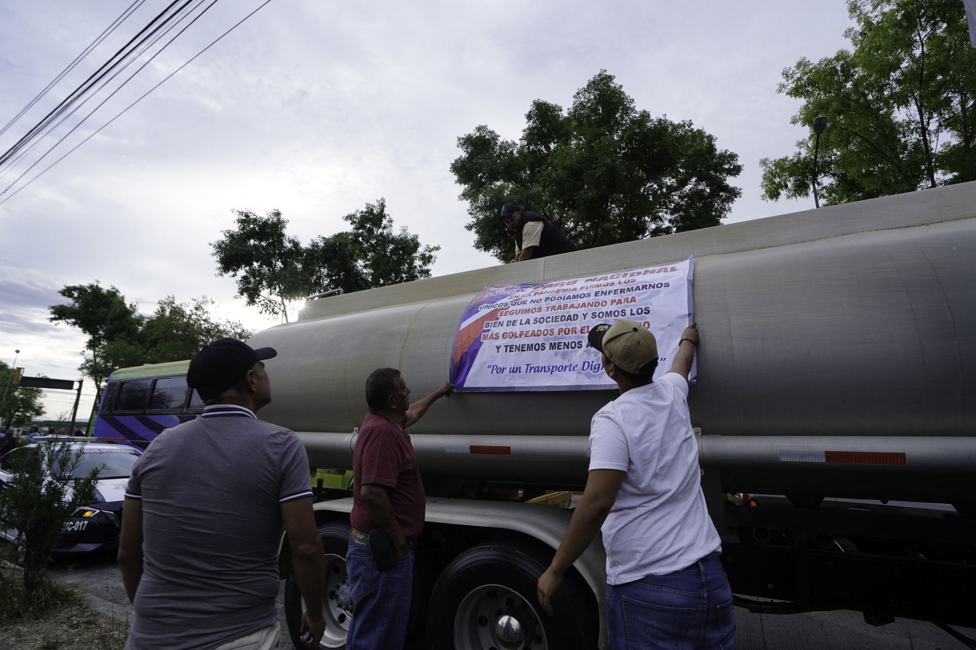 Paro de transportistas de AMOTAC en Michoacán.