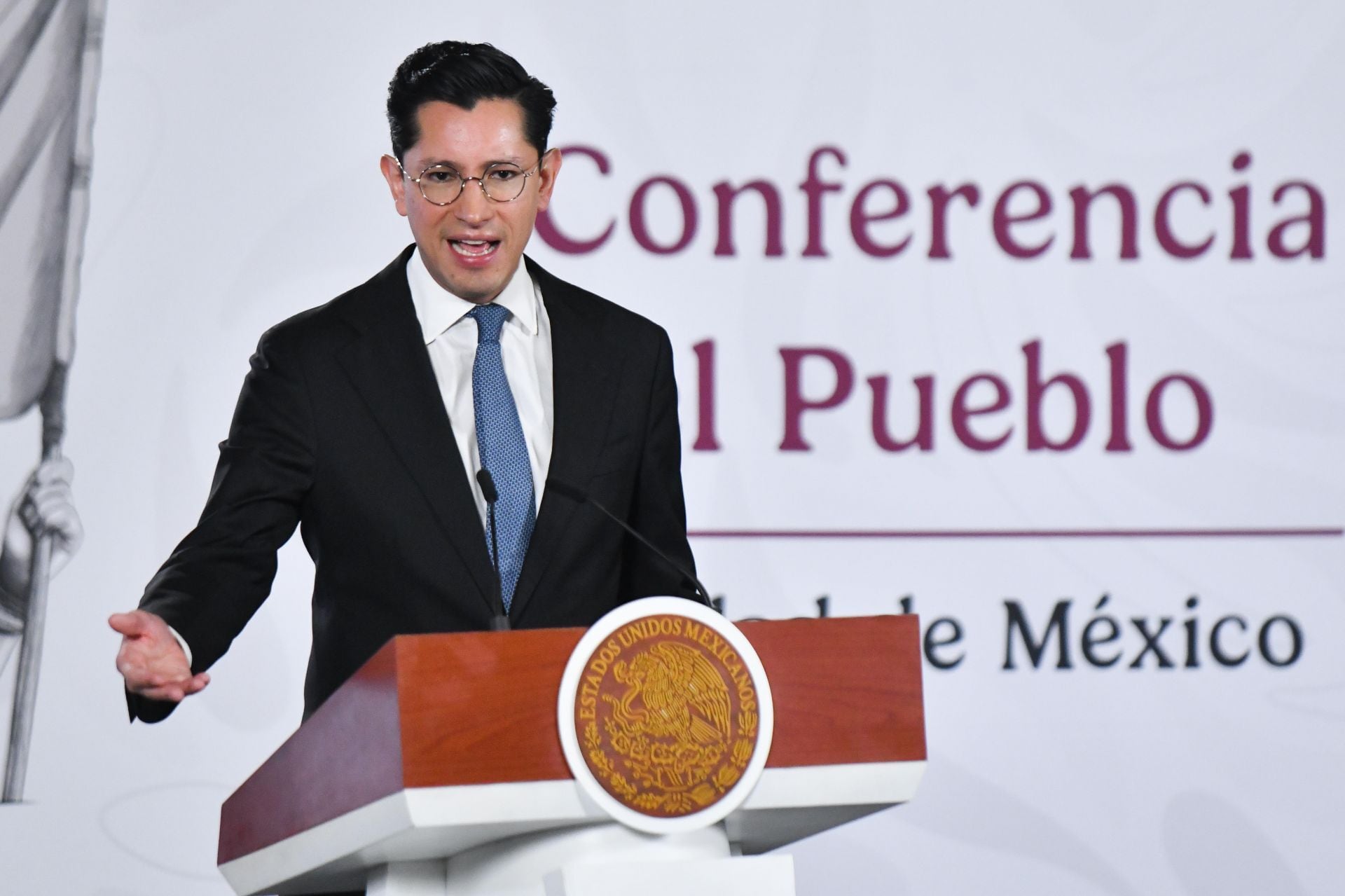 v2qat5mgprf37j6aic2fvrlj7m-1 Roberto Velasco Álvarez, secretario de Relaciones Exteriores