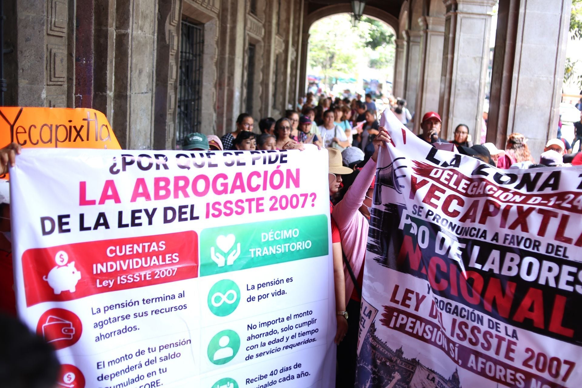 Huelga nacional de la CNTE en Yecapixtla, Morelos.