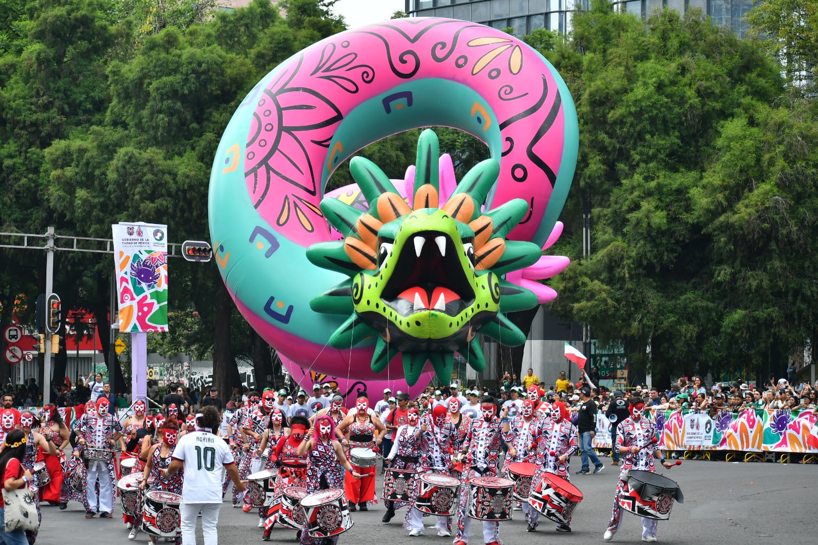 zxq2txngo5fxdpyu2idldsxl2u Así se vivió el Desfile Mundialista en Paseo de la Reforma, CDMX