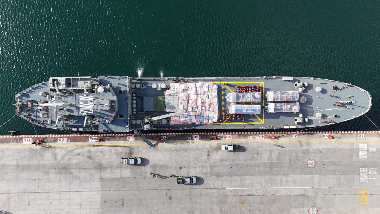Barcos con ayuda humanitaria para Venezuela de México.