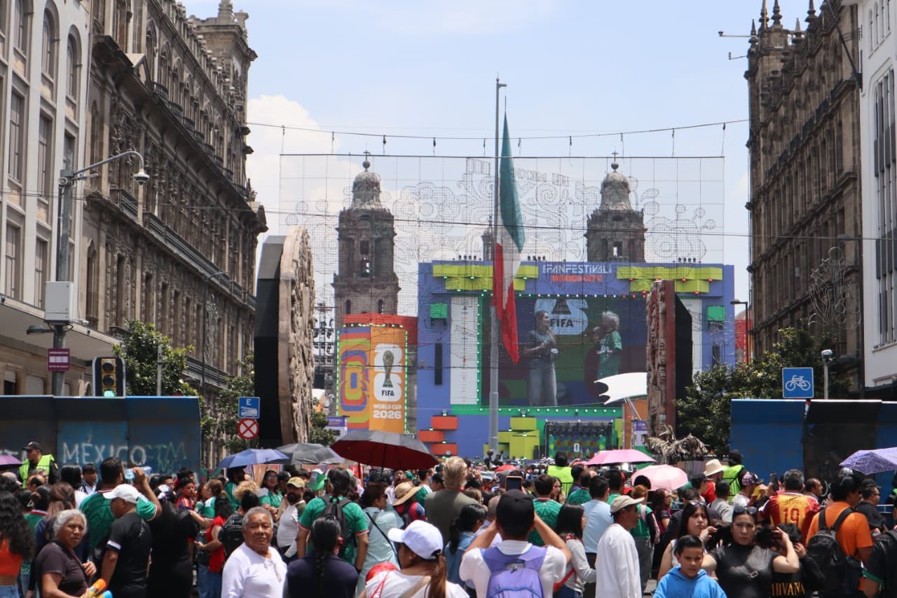 Rosa Icela Rodríguez muestra convocatoria del Fan Fest en el Zócalo por la final del Mundial 2026.