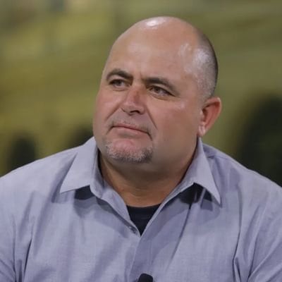 5pxens2skzgpldht2et2ipvzpa ¿Quién es Julián LeBaron?