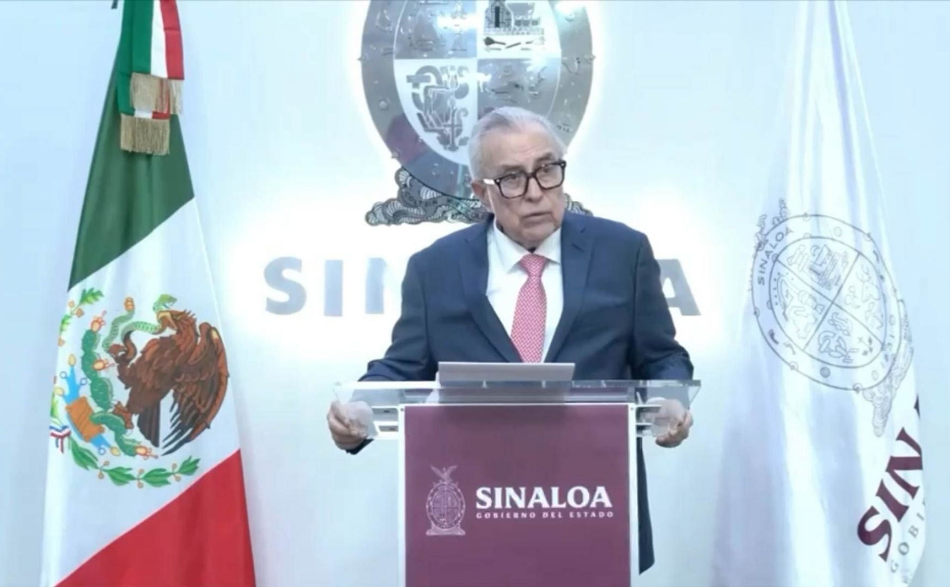 Un fundador de Morena Sinaloa dijo que el estado está de fiesta porque Rocha Moya no es gobernador, al menos de manera provisional