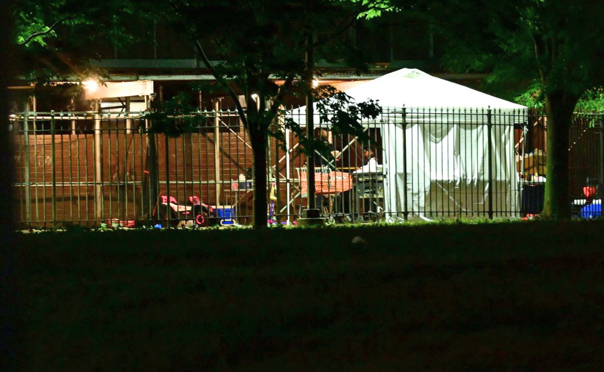 casa-donde-ocurrio-tiroteo-en-brooklyn-ny Hombre dispara hacia fiesta del 4 de julio en Nueva York y hiere a 8, entre ellos 4 niños - casa-donde-ocurrio-tiroteo-en-brooklyn-ny