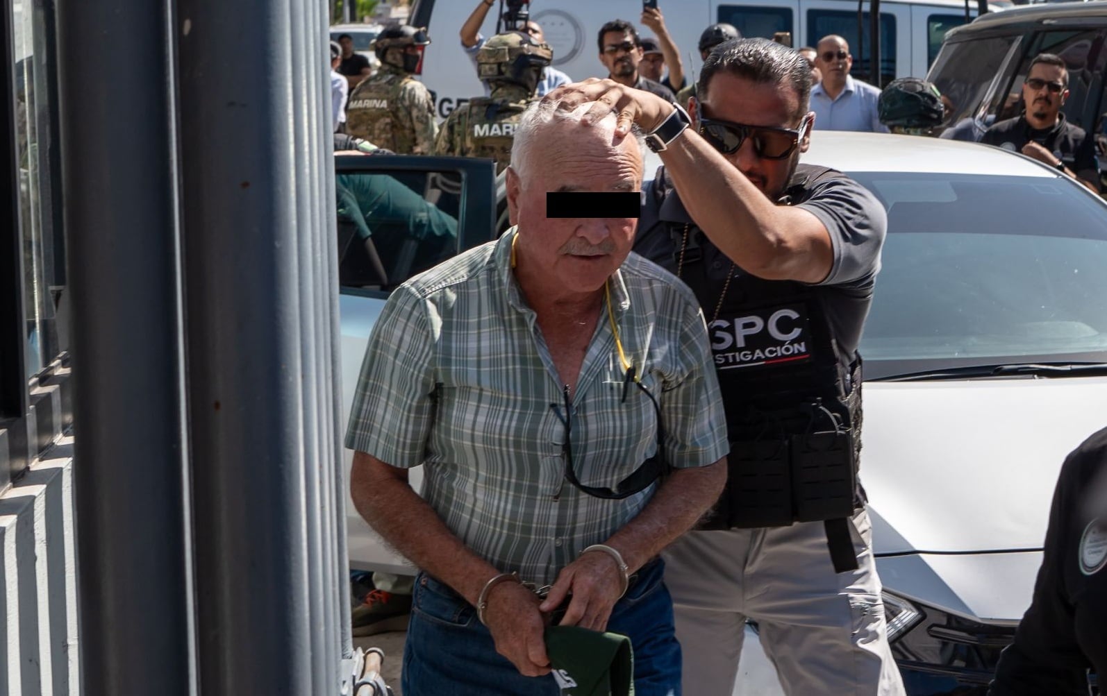 dkhptvhx75hyhlijpknbtr6n7e-2 “No me olviden”: Ernesto Ruffo antes de ser trasladado a la FGR desde Baja California