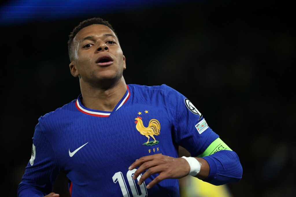 Gobierno de Paraguay rechaza comentarios contra Mbappé y expresa respeto al pueblo francés - kylian-mbappe-psg-1024x683