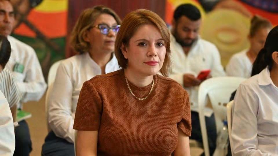 Alma Belén Arenas, regidora de Tempoal, pedirá licencia tras ataque armado a su domicilio